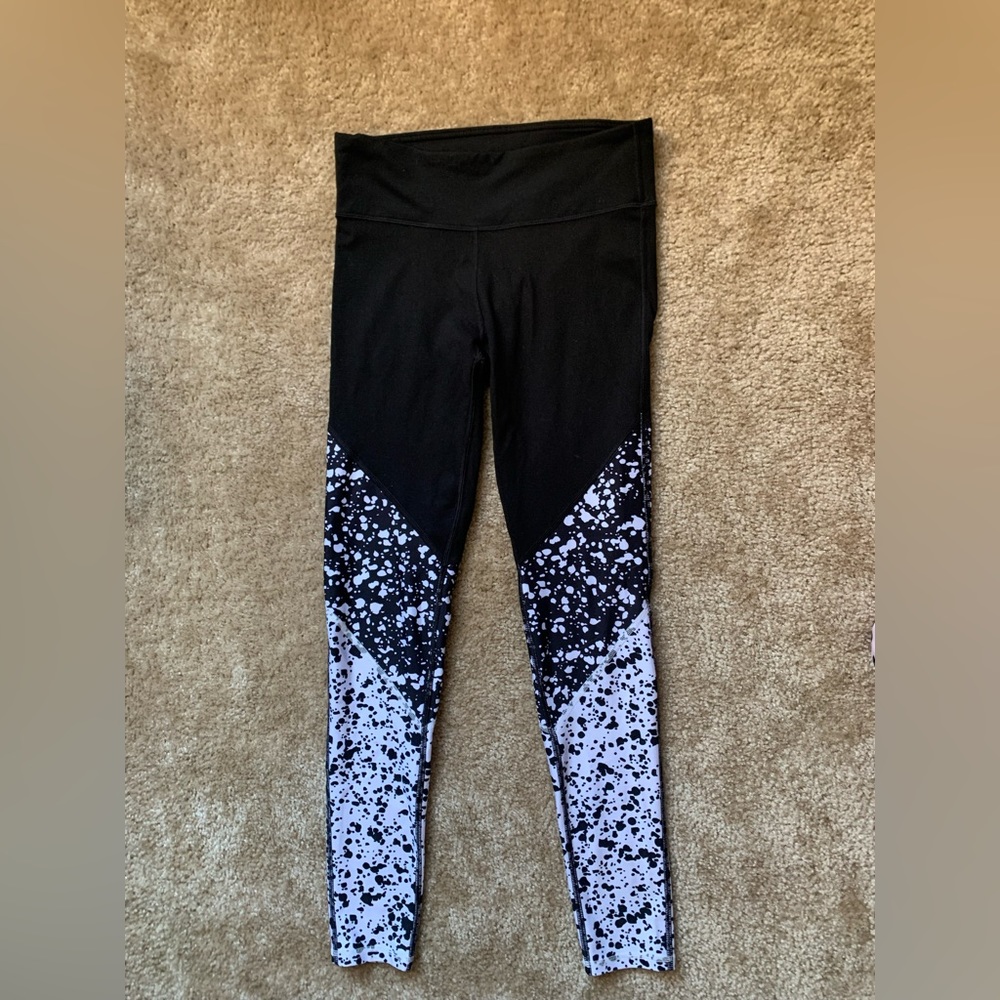 Black and white athletic leggings